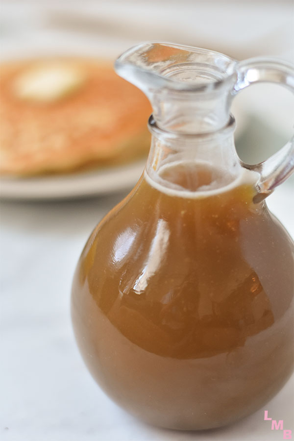 Caramel syrup and pancakes